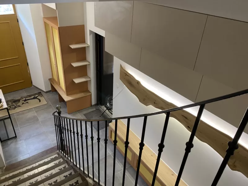 Meuble en bois, Vence, Cocon d’Ébène