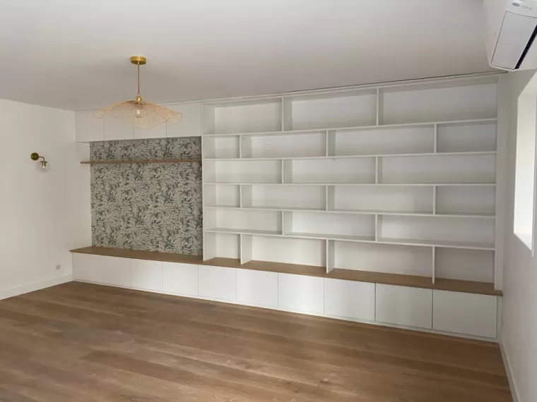 Création et pose d'une bibliothèque à Nice