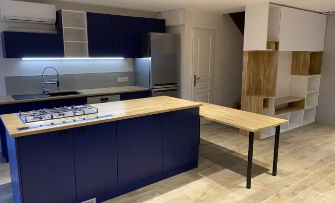 Cuisine en bois sur mesure, Vence, Cocon d’Ébène