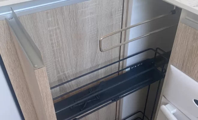 Cuisine en bois sur mesure, Vence, Cocon d’Ébène