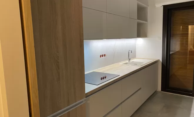 Cuisine en bois sur mesure, Vence, Cocon d’Ébène