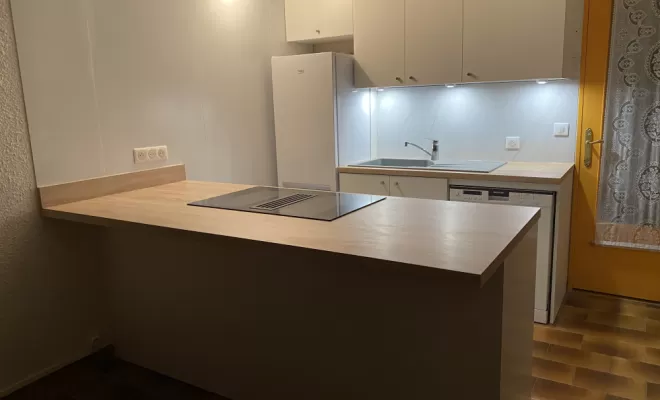 Cuisine en bois sur mesure, Vence, Cocon d’Ébène